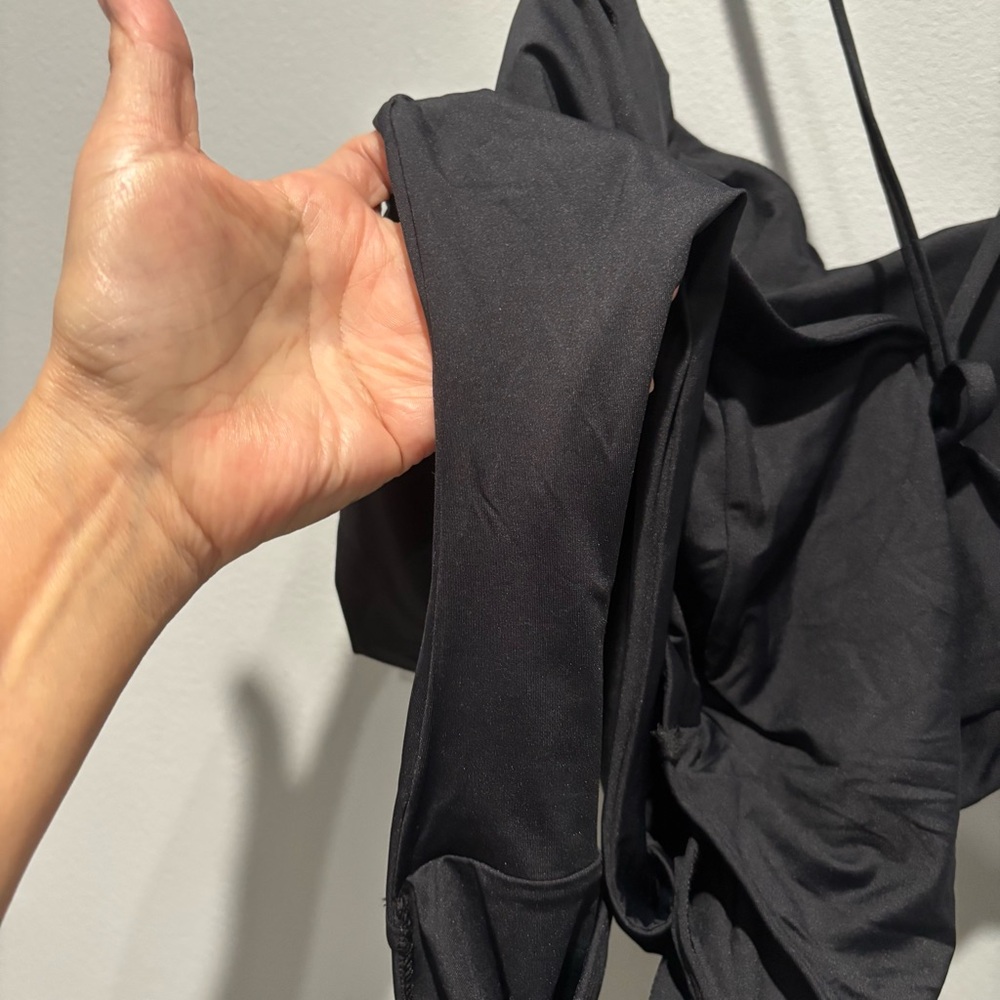 Everlane black swimsuit - Picture 5 of 6